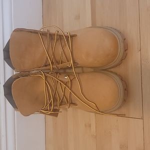 Boy's Timberland Boots